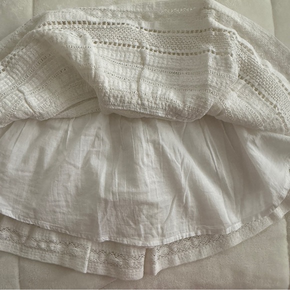 {Aerie} White Eyelet Lace Ruffle Tiered Skirt | XS - Picture 4 of 5